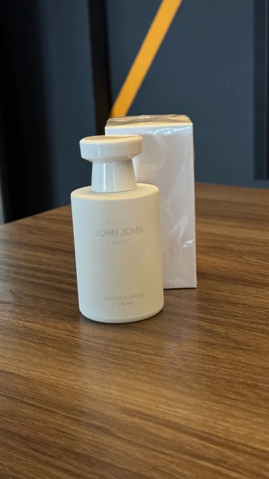 PERFUME JOHN JOHN WHITE